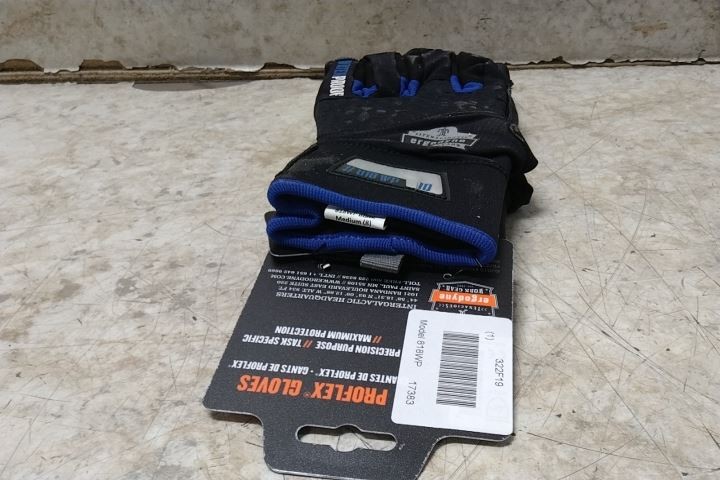 Proflex by Ergodyne 818WP 6 Pairs Size M/Size 8 Waterproof Utility Gloves