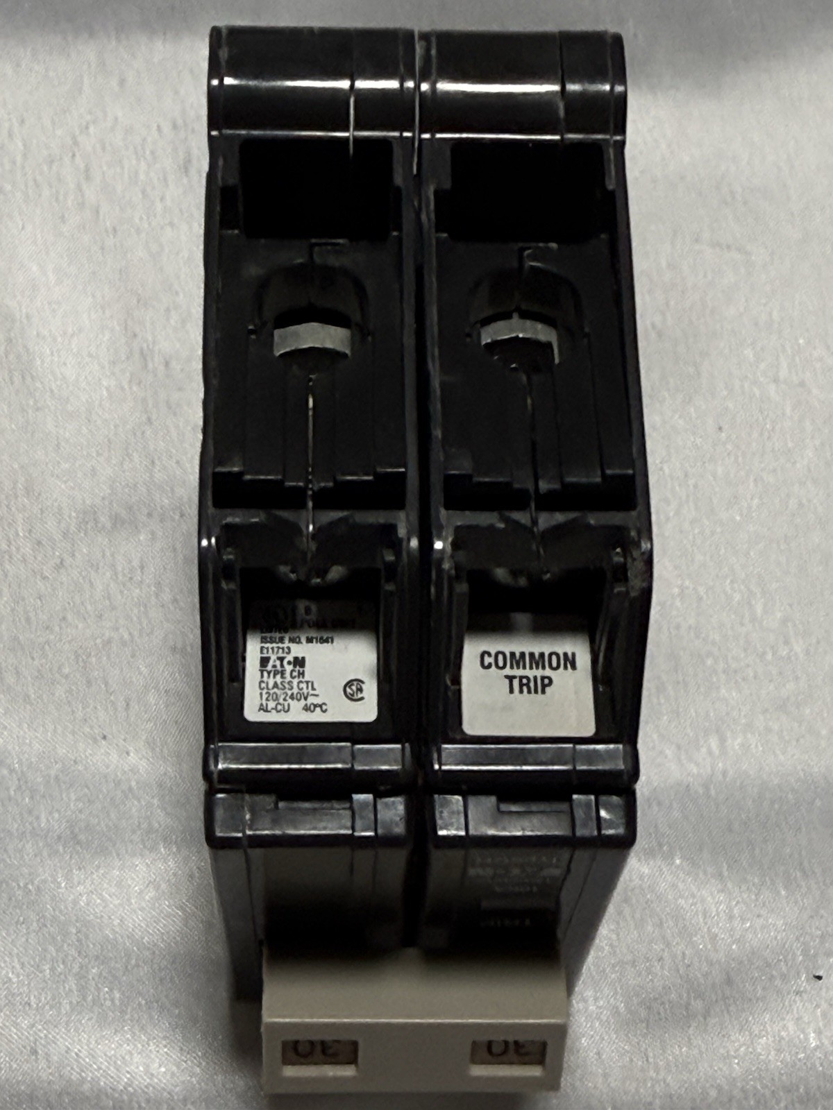 Eaton CH230 Type CH 30A 2-Pole 201-250V Plug-On Breaker, Common Trip, Lot 4