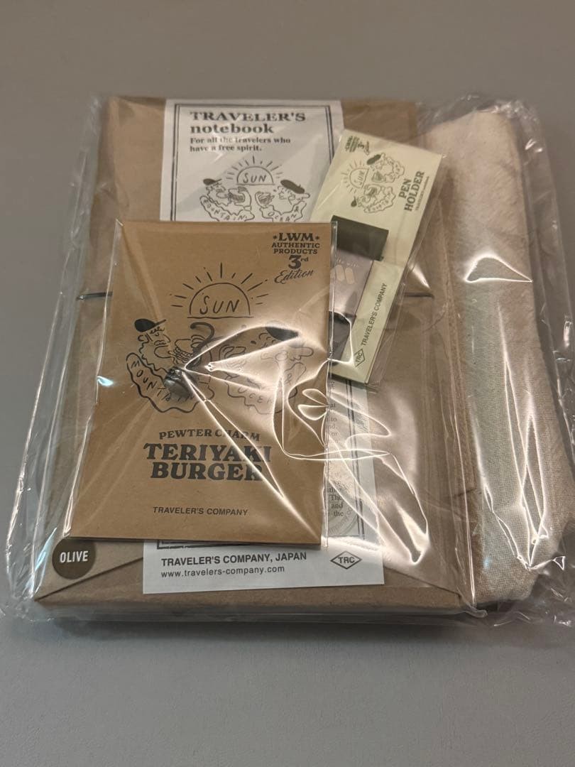MOS BURGER Travelers Notebook 3rd Edition Olive Limited Japan TRAVELER’S COMPANY