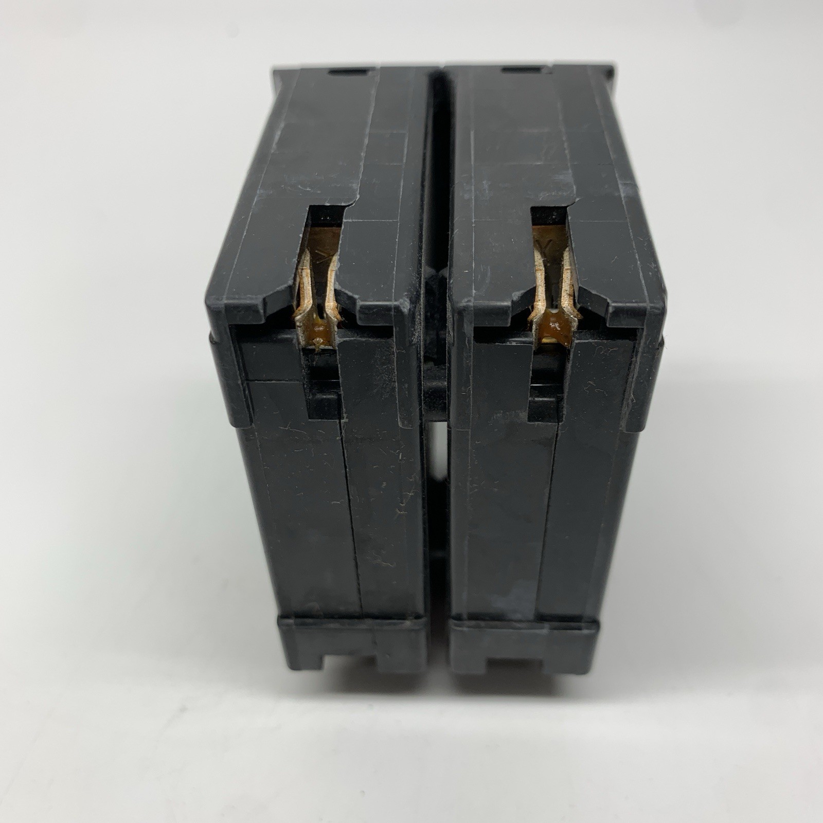 Square D HOM240 Circuit Breaker 2-Pole 40 Amp 120/240 Volt AC Homeline