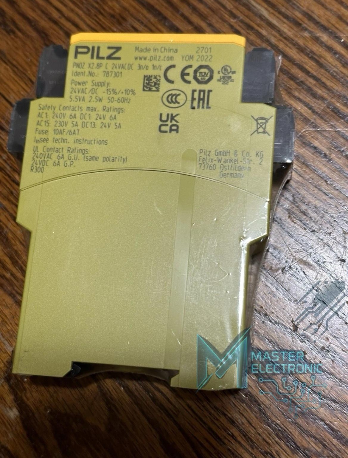 PILZ PNOZ X2.8P 787301 Safety Relay Brand New Sealed