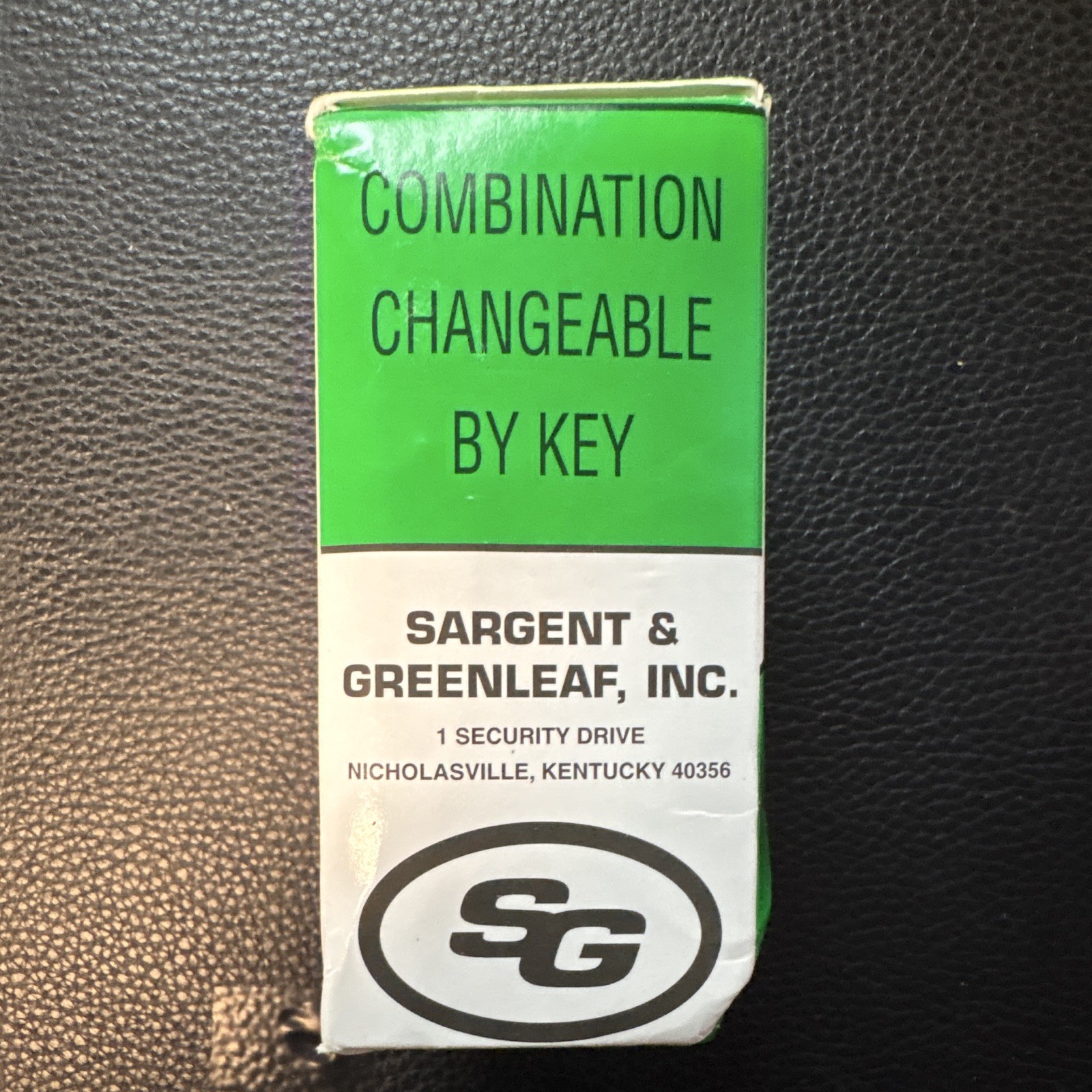 Sargent & Greenleaf FFP110G Key-Changing Combo Padlock DE Keyway Rekeyable