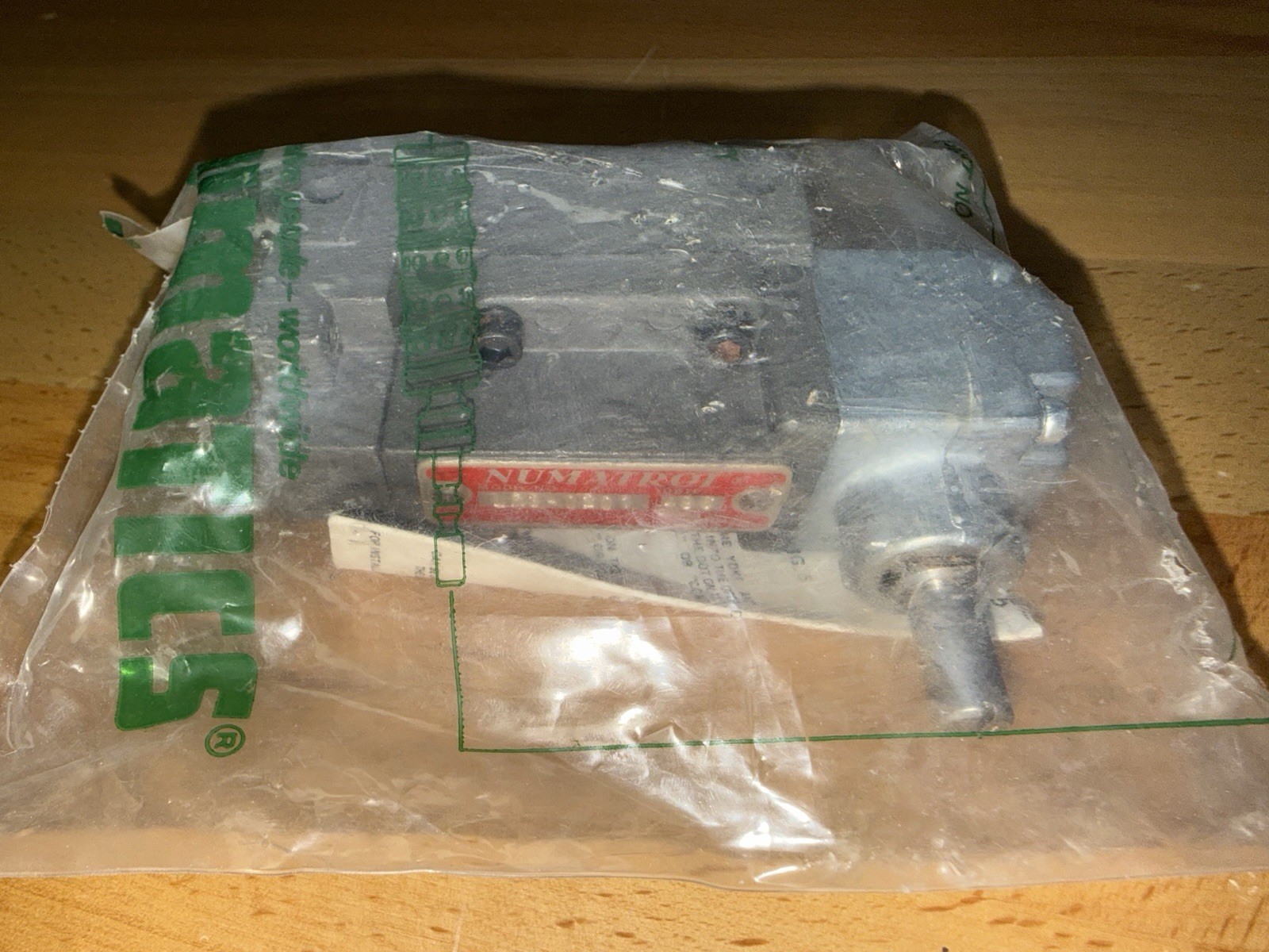 Numatrol LR3-0201 Sentinel Line 3-Way Pneumatic Limit Valve NOS Sealed