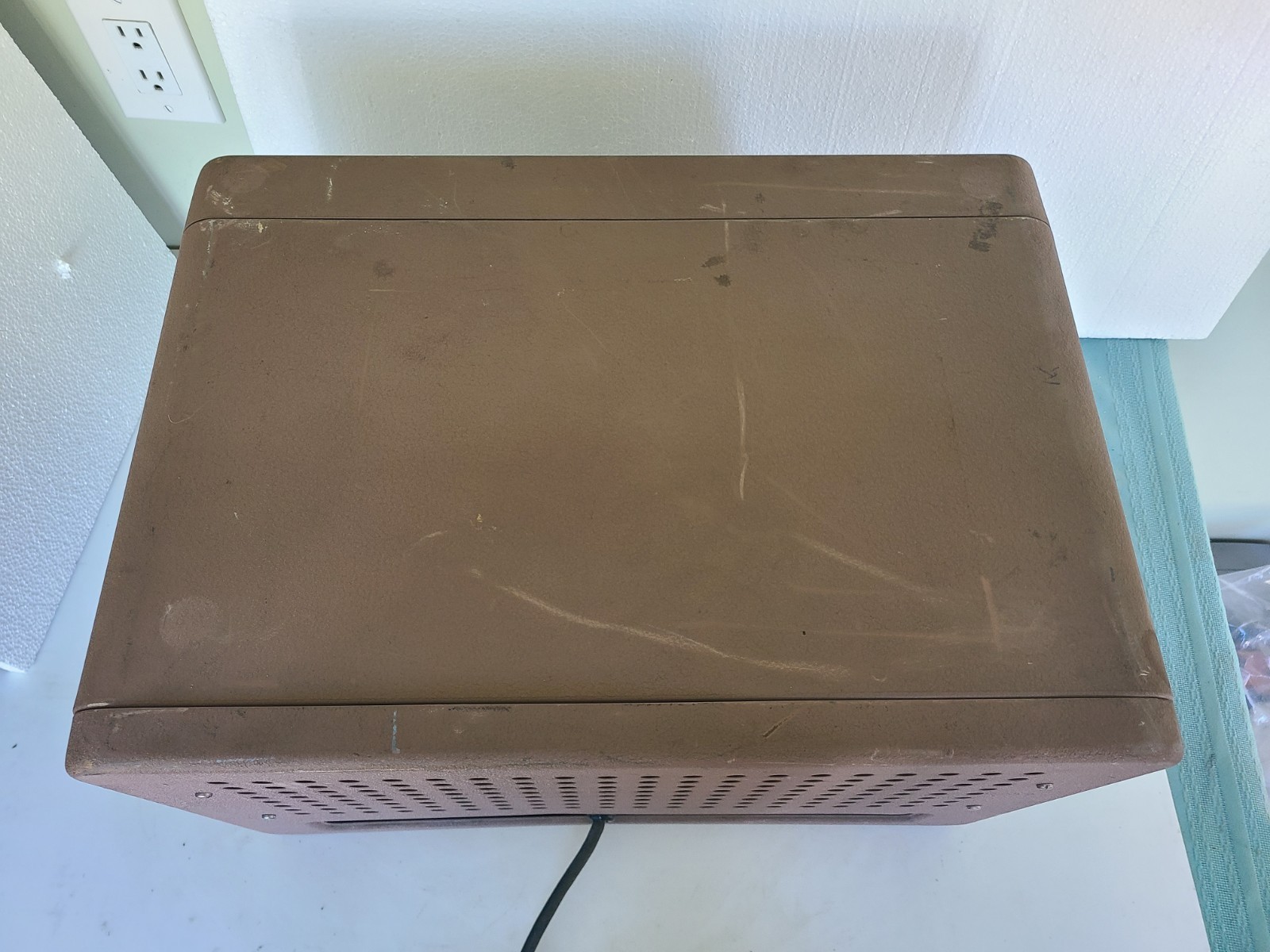 HP 202A Low Frequency Function Generator, Powers Up, Untested