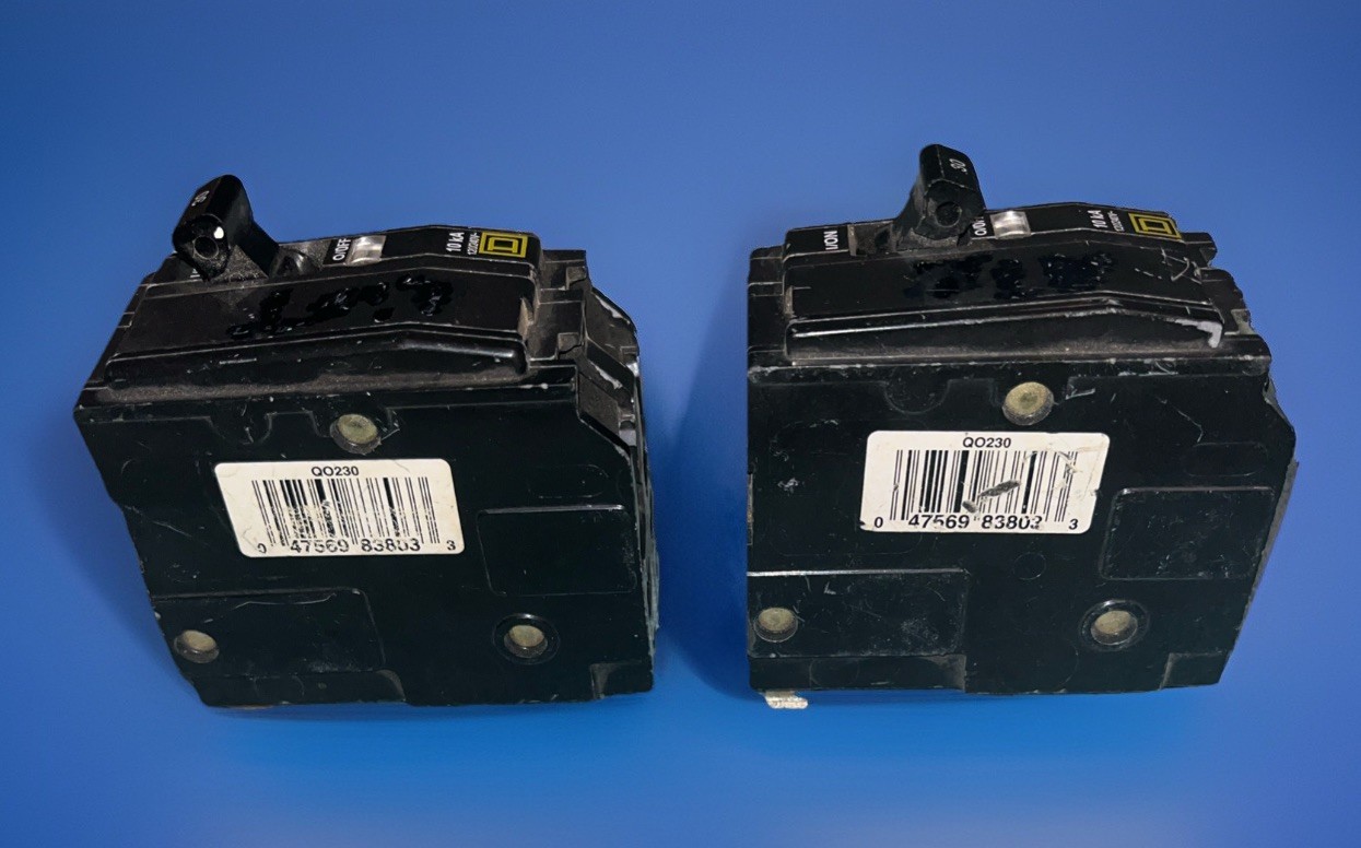 Square D QO230 Circuit Breaker 2 Pole 120/240V 30 Amp Plug In Lot Of 2 Used