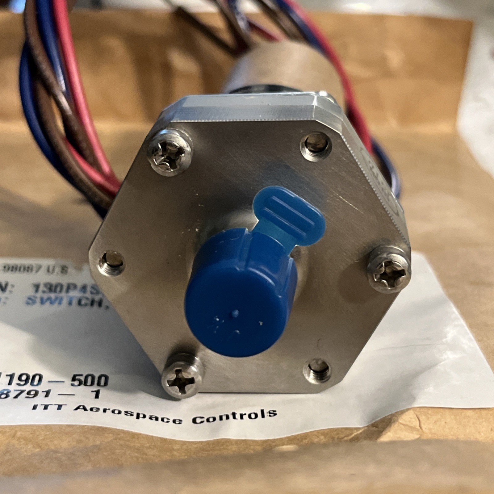 ITT Industries 130P4S50 Neo-Dyn Pressure Switch 3-5A 28VDC 600 PSIG