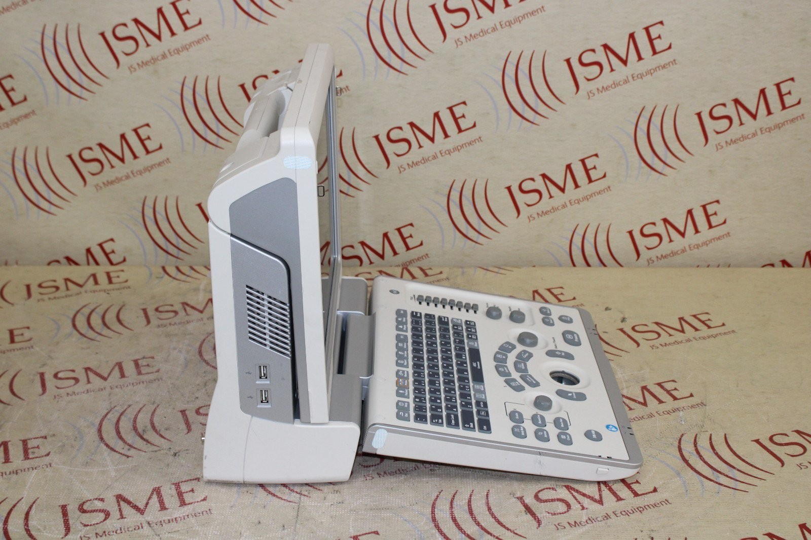 Mindray Z6 Portable Ultrasound System -missing Battery, Probe Connecter Ports