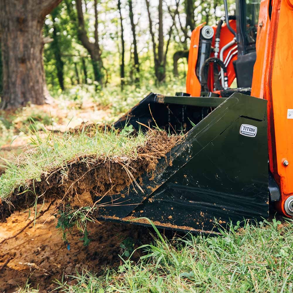 Titan Attachments 72″ Skid Steer Dirt Bucket, 3/16″ Thick Structural Steel