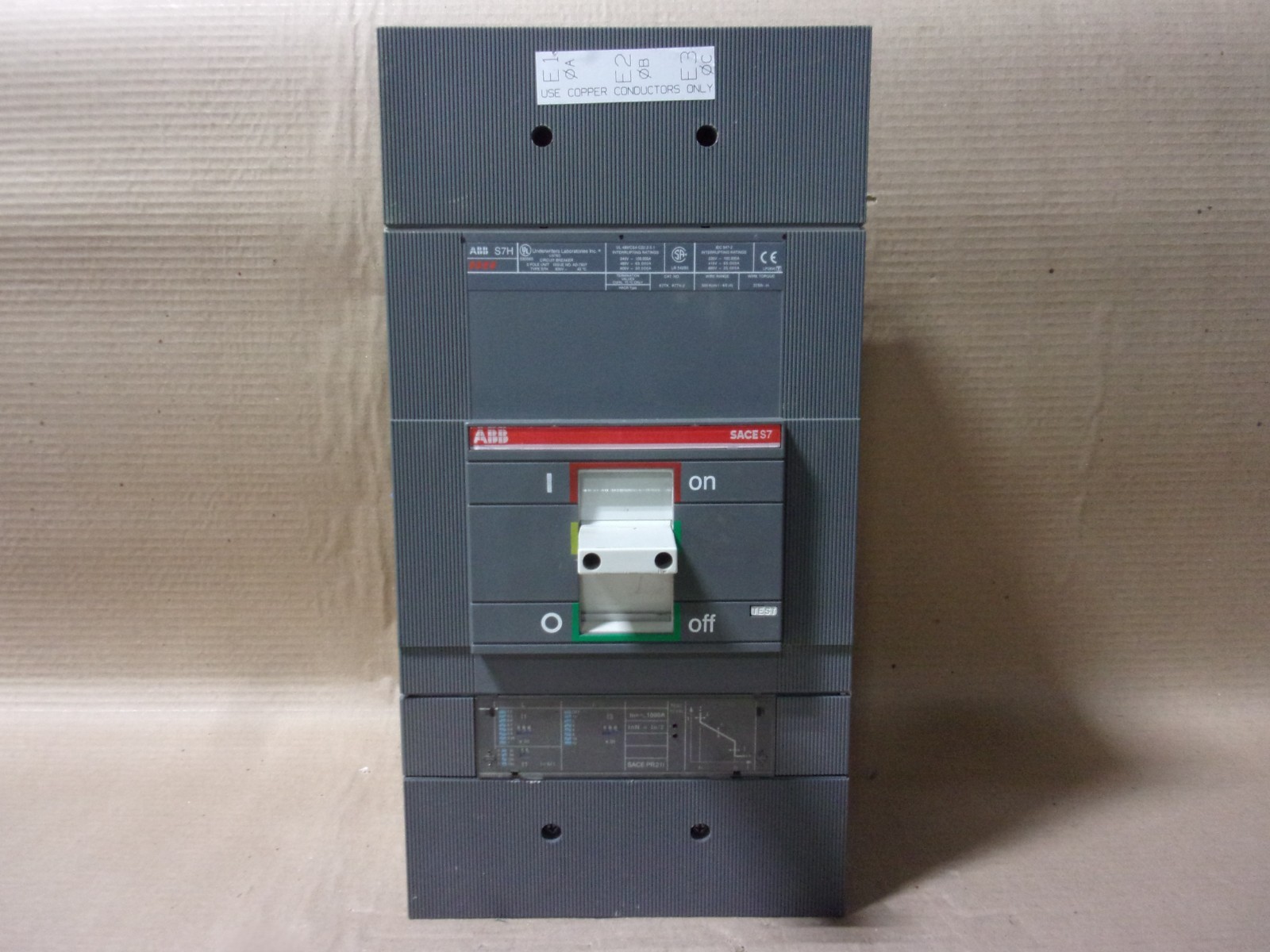 ABB S7H SACE S7 3 Pole 1000 Amp 600V Shunt Trip & AUX Circuit Breaker