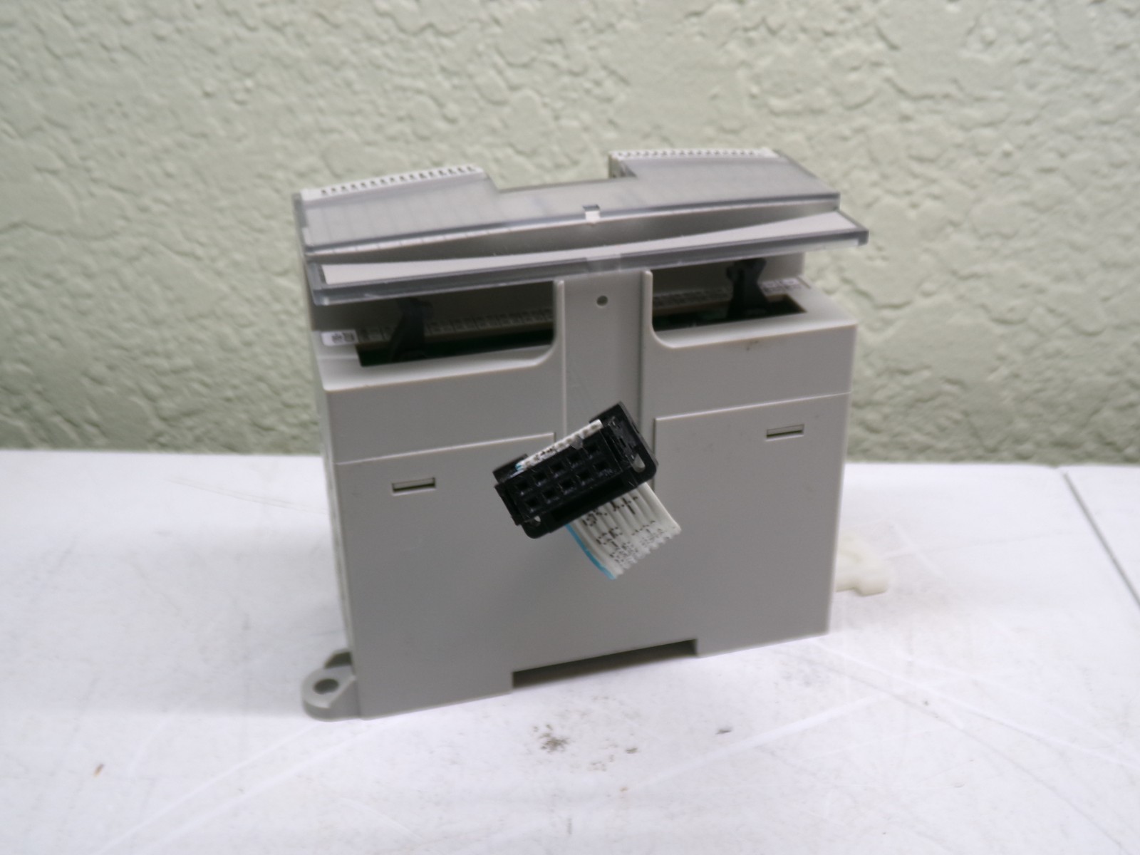 ALLEN-BRADLEY 1762-IQ32T MICROLOGIX 24VDC 32pt INPUT MODULE