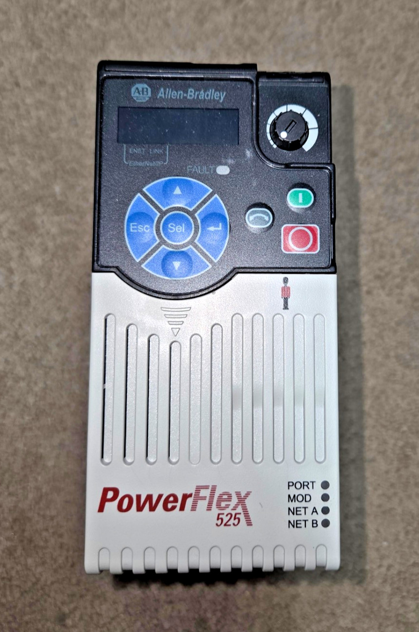 ALLEN BRADLEY 25B-D1P4N104 POWERFLEX 525 AC DRIVE 0.5 HP