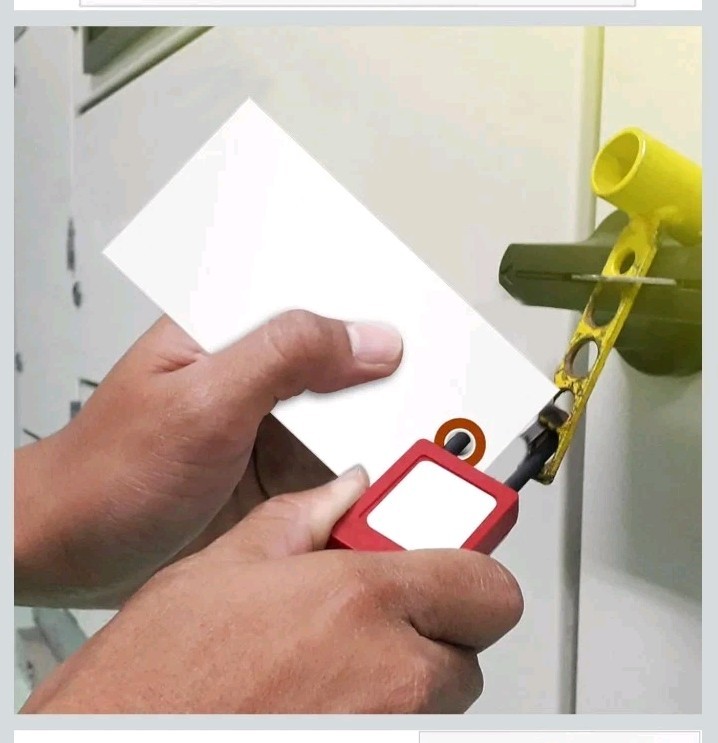 Blank White Shipping Tags w Metal Eyelets ( No Wire) 4.75×2.375″ PK of 1000
