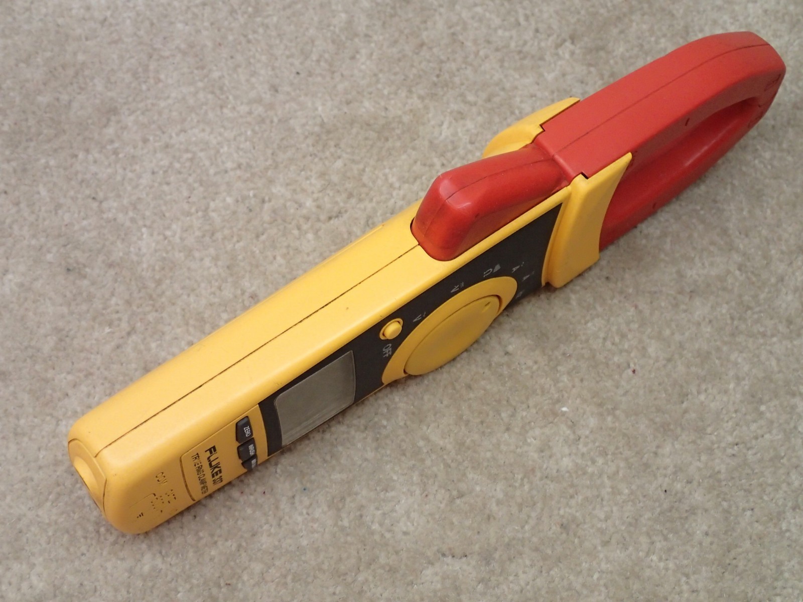 Fluke 337 True RMS Digital Clamp Meter Works but Hertz Out User Item