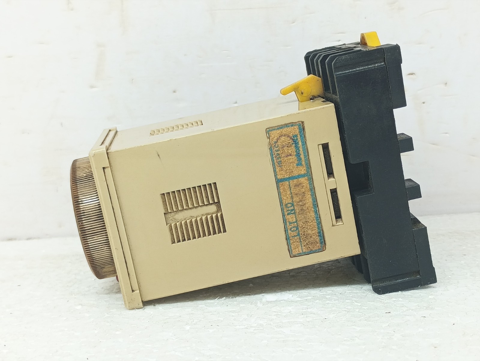 2* Lot of Autonics ATE-30M Analog Timer 0-30 min 110/220VAC 3A