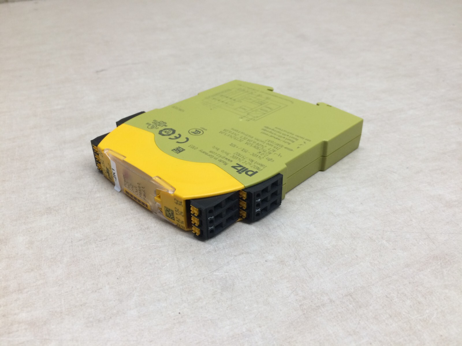 Pilz PNOZ S2 Safety Relay 24V DC