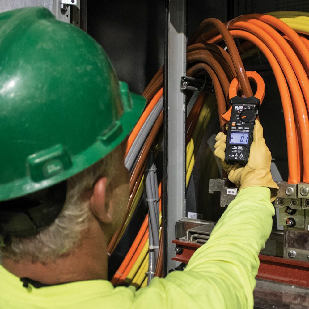 Klein CL900 Digital Clamp Meter, AC Auto-Range TRMS, Low Impedance , 2000 Amp