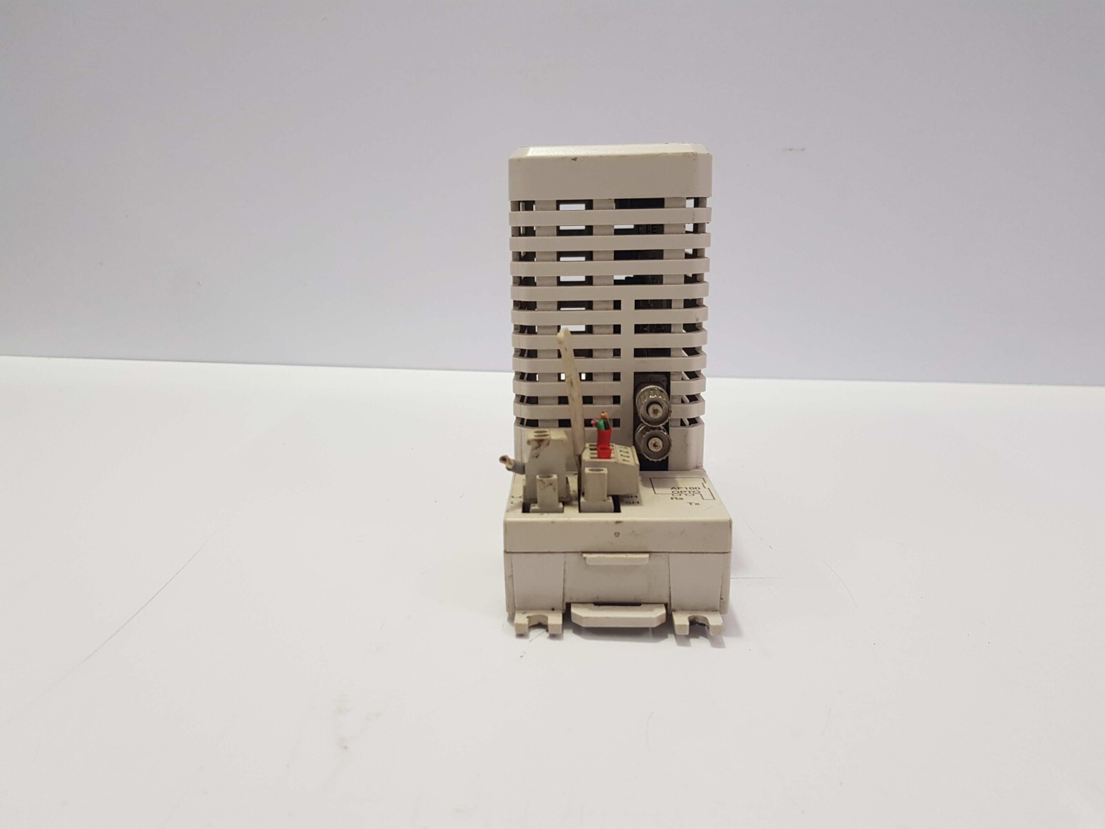 ABB TC514V2 TWISTED PAIR/OPTICAL REPEATER MODEM 3BSE013281R1