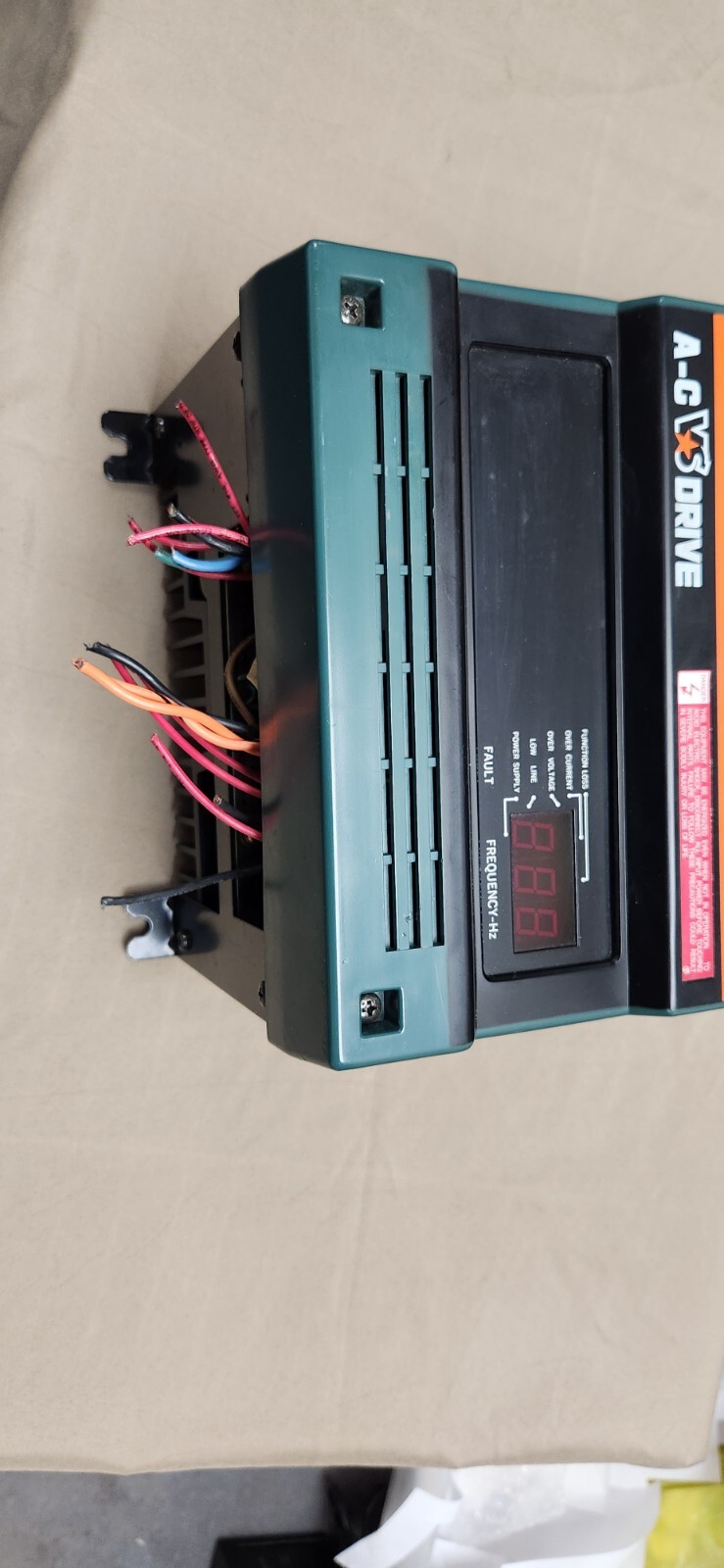 Reliance Electric 1AC2002U A-C V*S Drive 2HP 200/230V 1PH 15.5AMP/ 3PH 9.2AMP