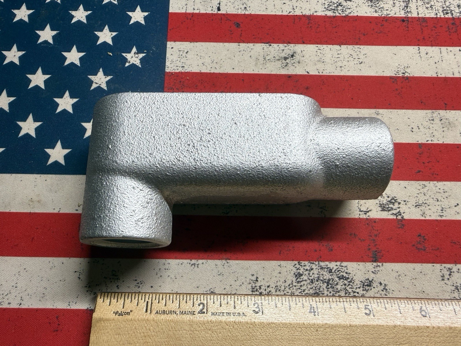 NEW Topaz LB2G7 Malleable Iron Conduit Body 3/4” Hub Type LB Form 7 Zinc Plated