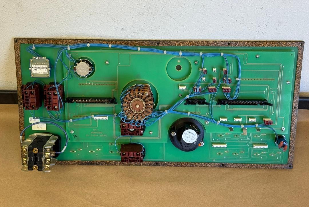 MEMTRON 35-12-169 35-12-169A 33594 OPERATOR PANEL, FROM HARDINGE CONQUEST T42SP