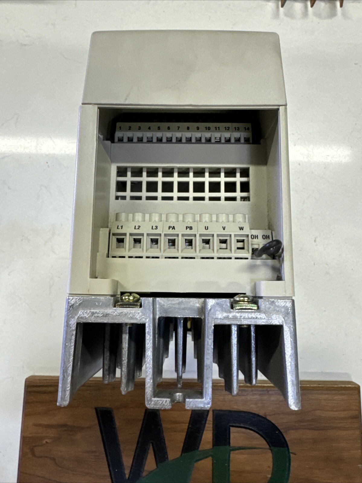 KEB 07.F4.S1D-3420/1.2 Combivert AC Drive 3PH 1.8KVA 480V 1.8A HF Filter