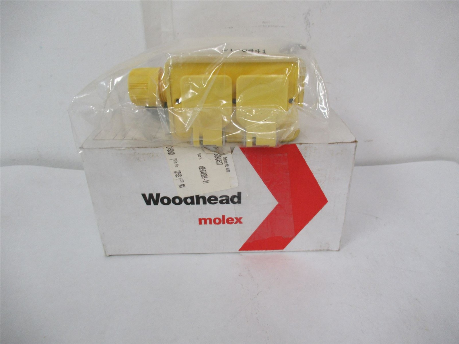 251878 New In Box; Woodhead 1301370126 Multiple Outlet Box w/Flip Lid Covers