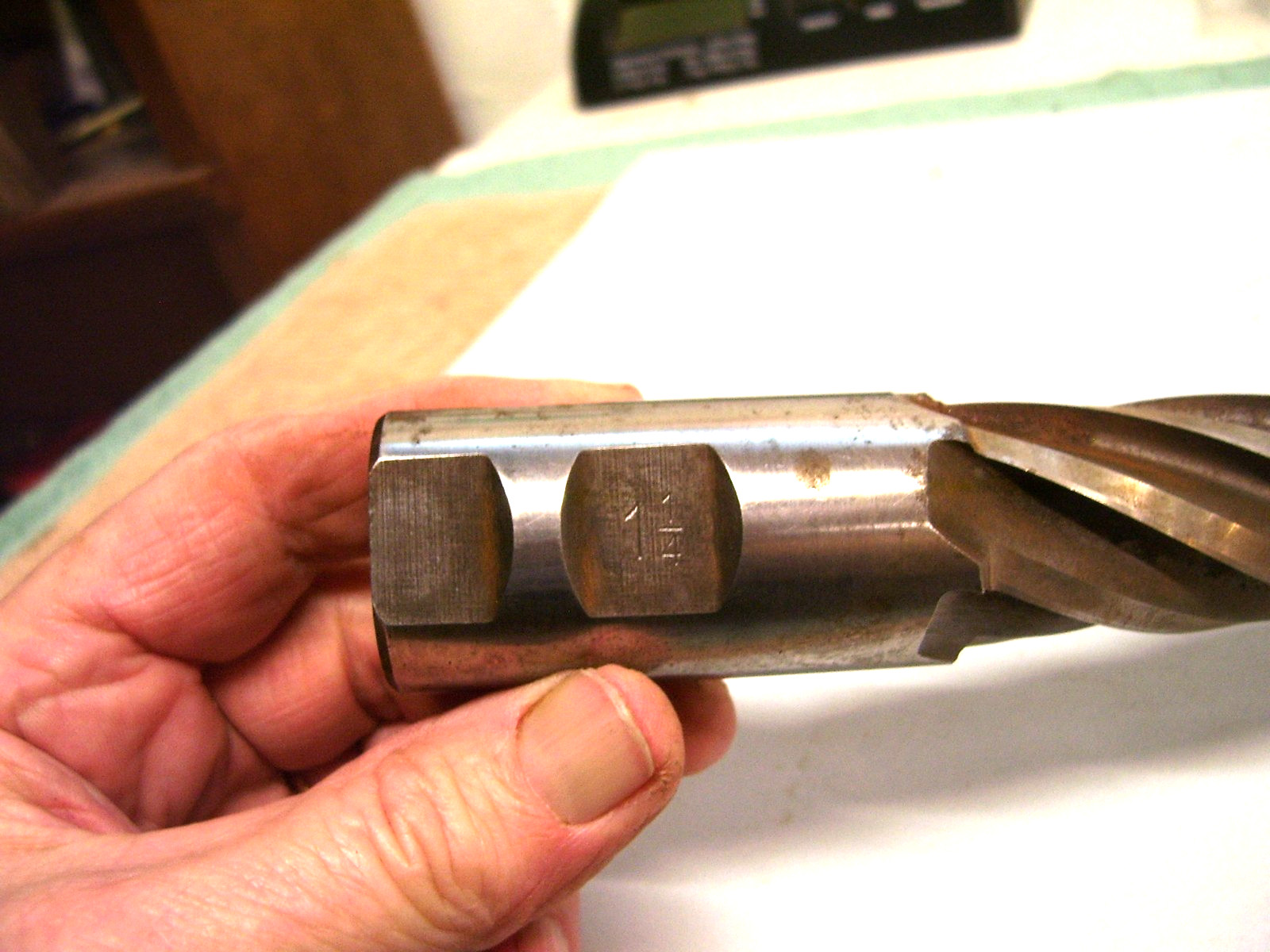 NO NAME 1-1/4″ HS DIAMETER 6 FLUTE ENDMILL 6″ LOC 8-1/4″ OAL