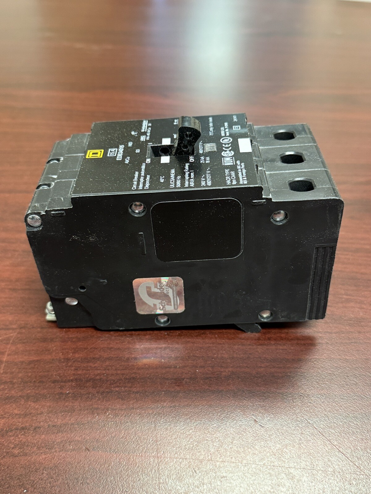 EDB34035 EDB Square D 3 Pole 35 Amps 120/277Volt Bolt-On NEW IN BOX