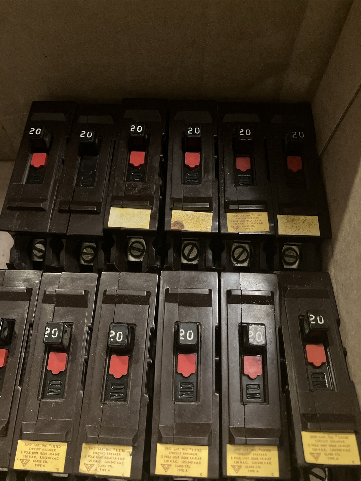 WADSWORTH A20NI A120 CIRCUIT BREAKER 20A BIG BODY WARRANTY A120B Brown