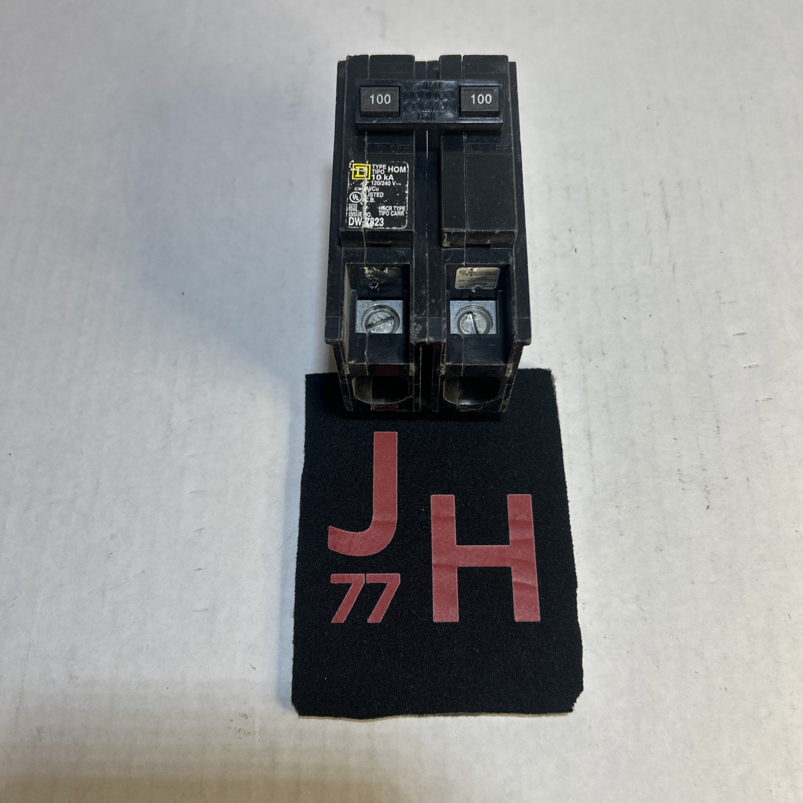 Square D Homeline HOM2100 2 Pole 100A 120 240V HOM Plug In Main Circuit Breaker
