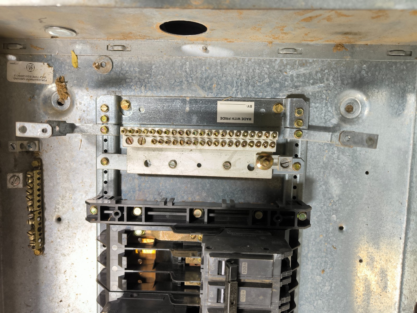 GE General Electric AQF3181CBX AXS5B7 A Series Panelboard 100 Amp 208Y/120V 3PH