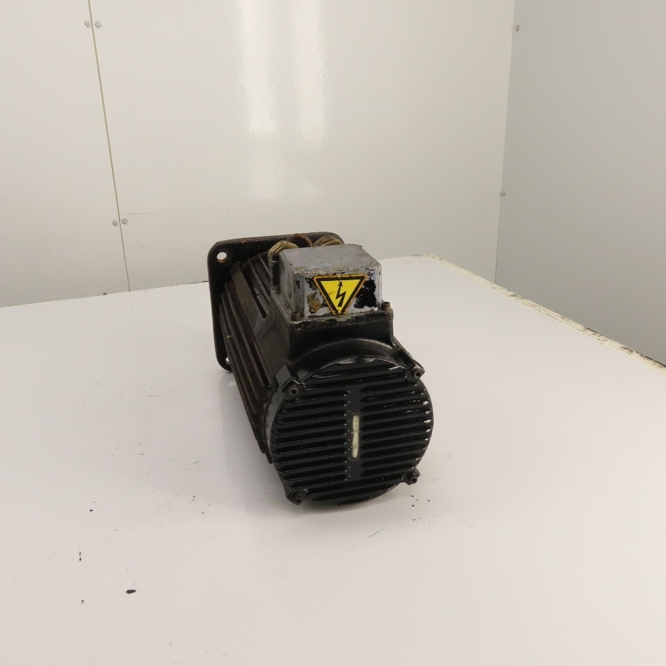 Okuma BL-120E-20T 2.4kW AC Servo Motor 2000RPM164V 12.1A 4-Pole W/Encoder Tested