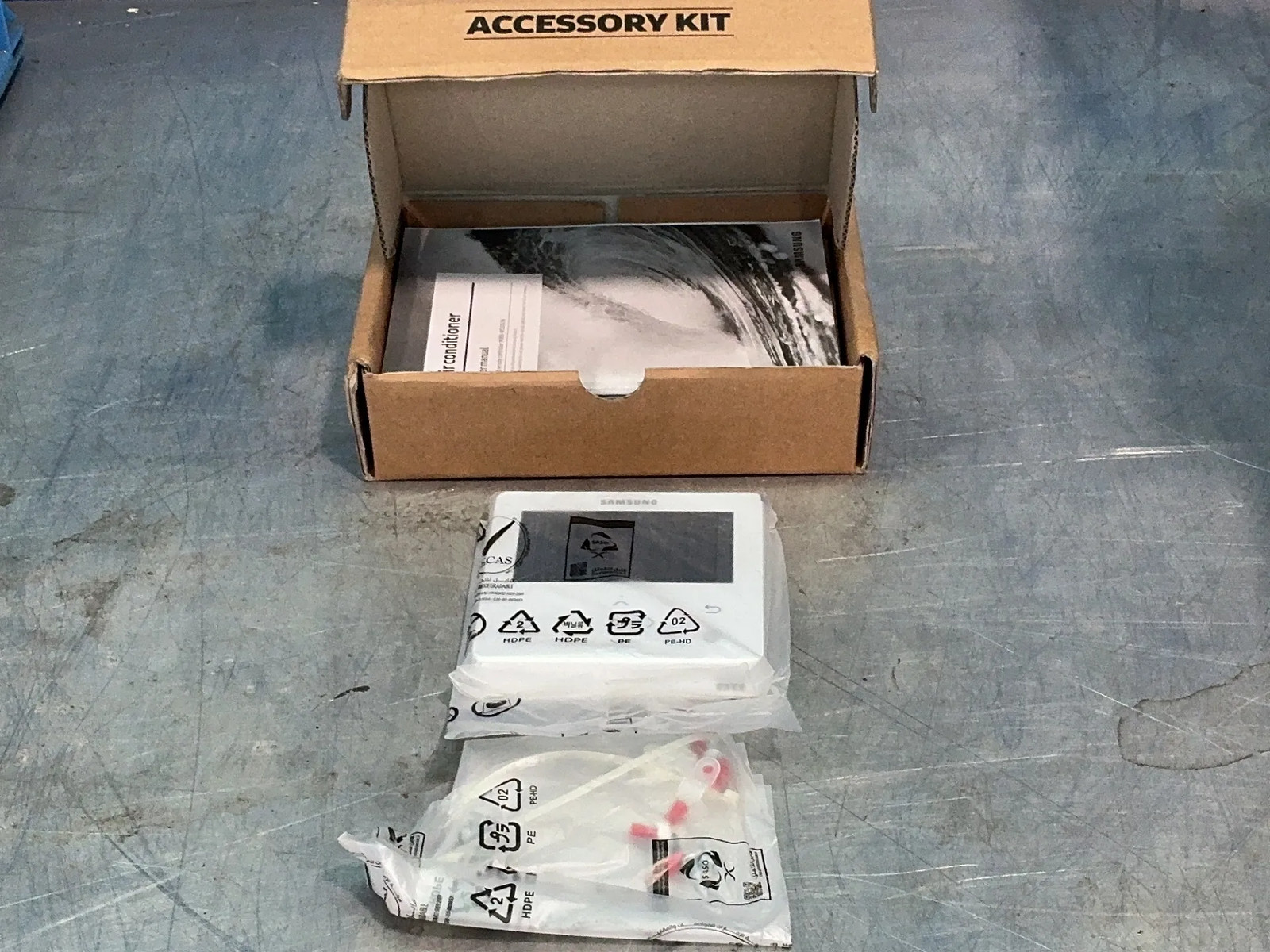 SAMSUNG ADVANCED WIRED HVAC CONTROLLER MWR-WG00UN