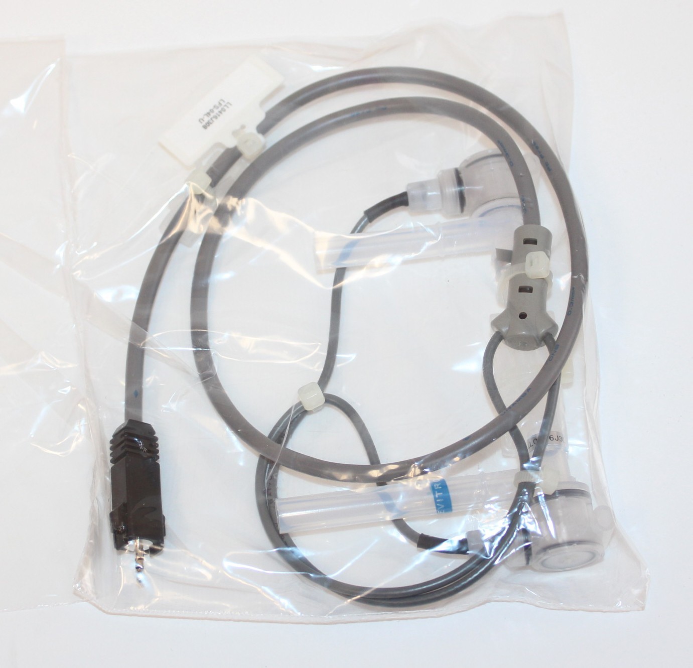 Lam Research LFS-04L-U ultrasonic inline flow Sensor, FL MTR, LFS-04L-U, 0-4 LPM