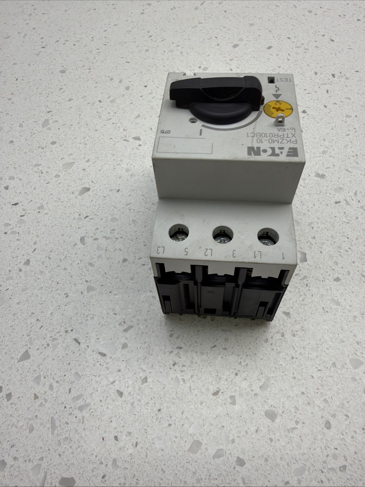 PKZM0-10 XTPR010BC1 Eaton Thermal Magnetic Circuit Breaker