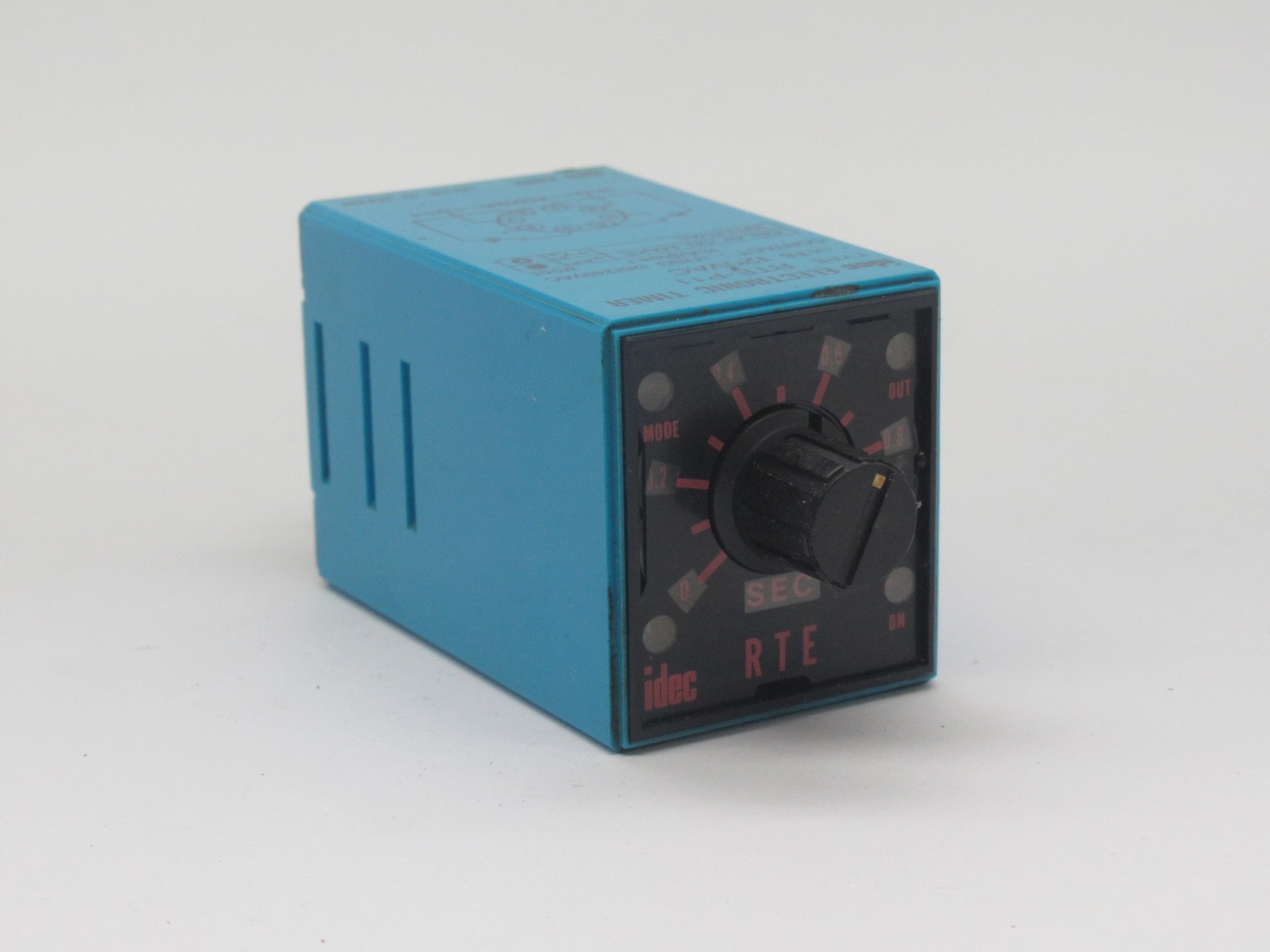 IDEC RTE-P11-AC120V Analog Timer 120VAC 10A 8-Pin SHELF WEAR USED