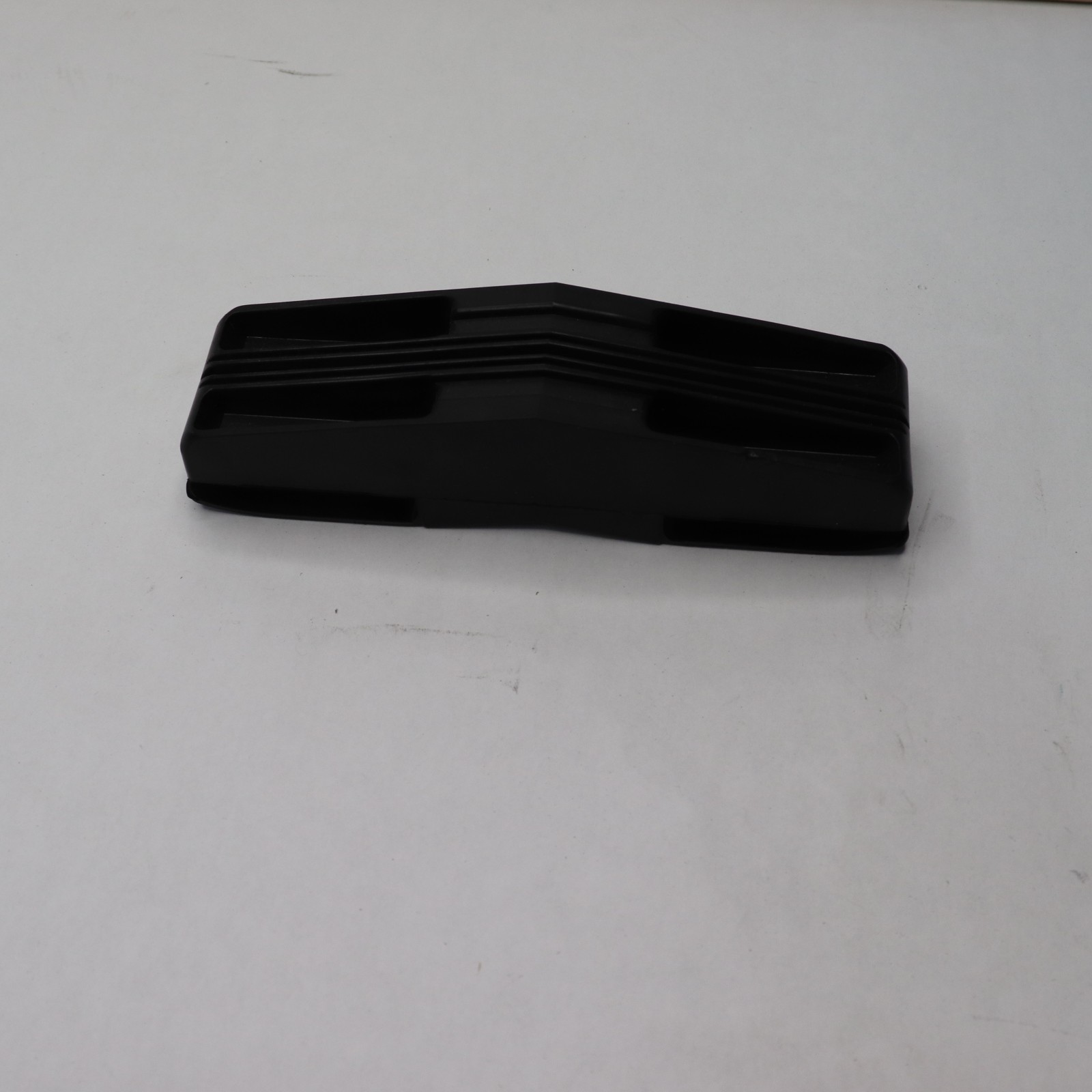 Master Flow Plastic End Plug for 10 ft. Aluminum Ridge Vents in Black