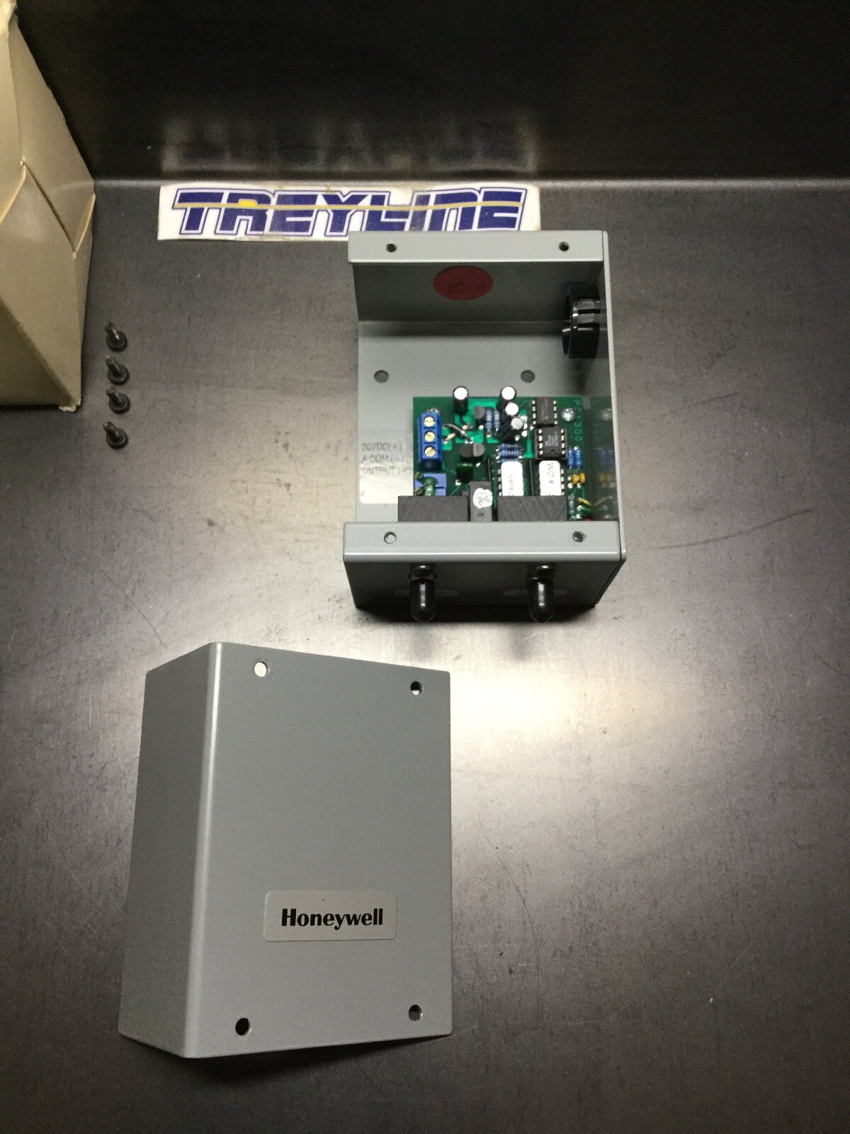 NEW, HONEYWELL, P7610A1014, DIFFERENTIAL PRESSURE TRANSMITTER, 20VDC. (8B-1)