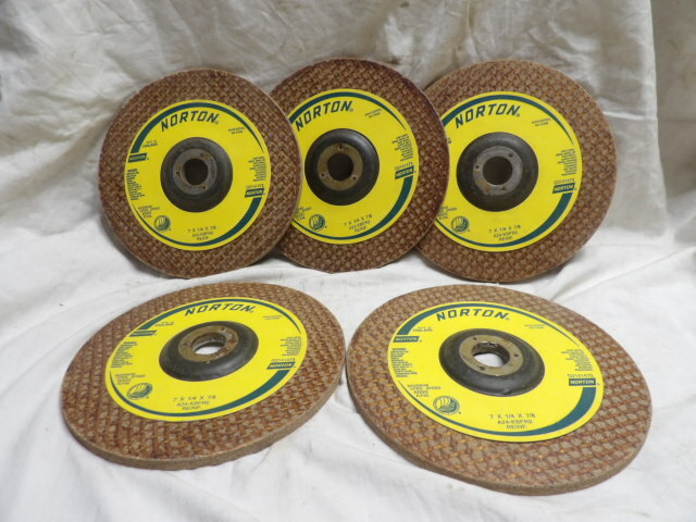 Norton 7″X1/4″X7/8″ Brown Grinding Disc for Stainless Steel A24-KBFR2 (qty of 5)