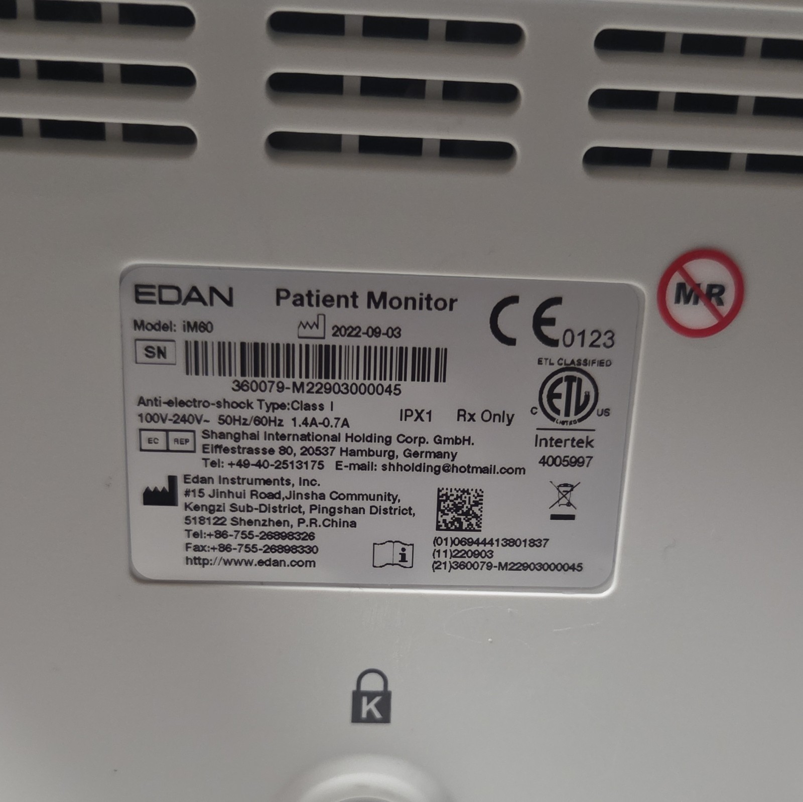 Edan IM60 Patient Monitor With power cord and battery