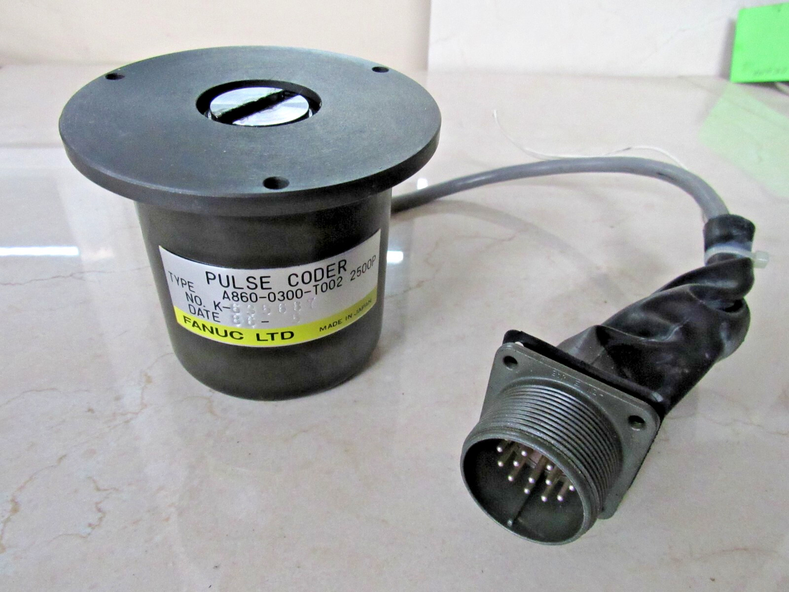 Fanuc A860-0300-T002 2500P LOT # 47 Listed by Mike