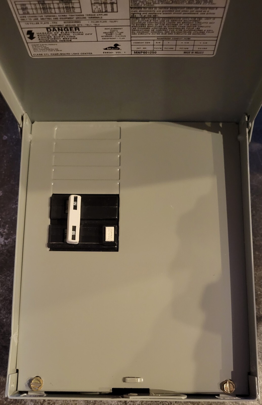 GE thql2150gft Midwest Electric UG412RMW250 50 Amp 240-Volt Spa Panel 120/240V