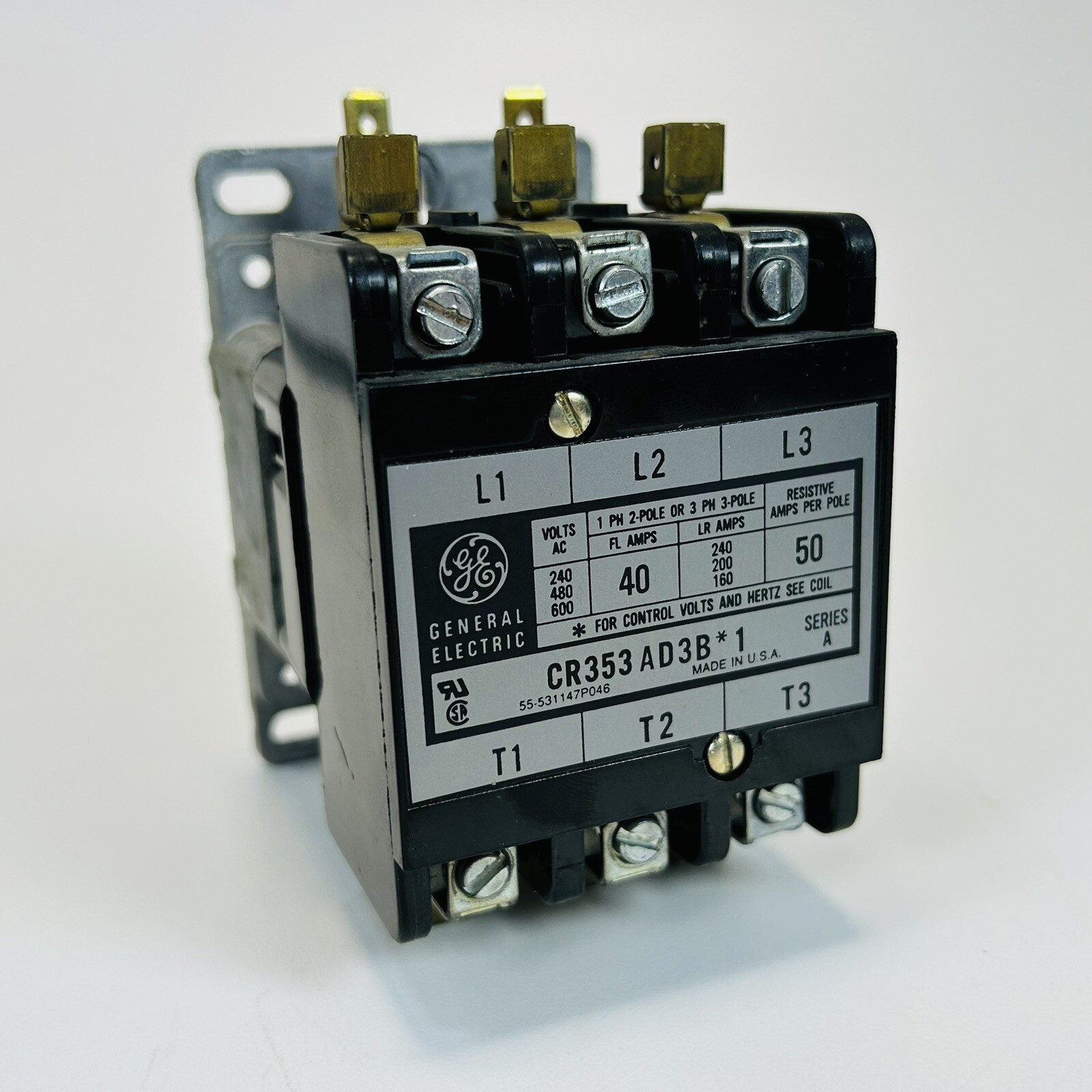 General Electric CR353AD3B*1 (CR353AD3B) Ser. A Contactor 40A 3-Pole 120V Coil.