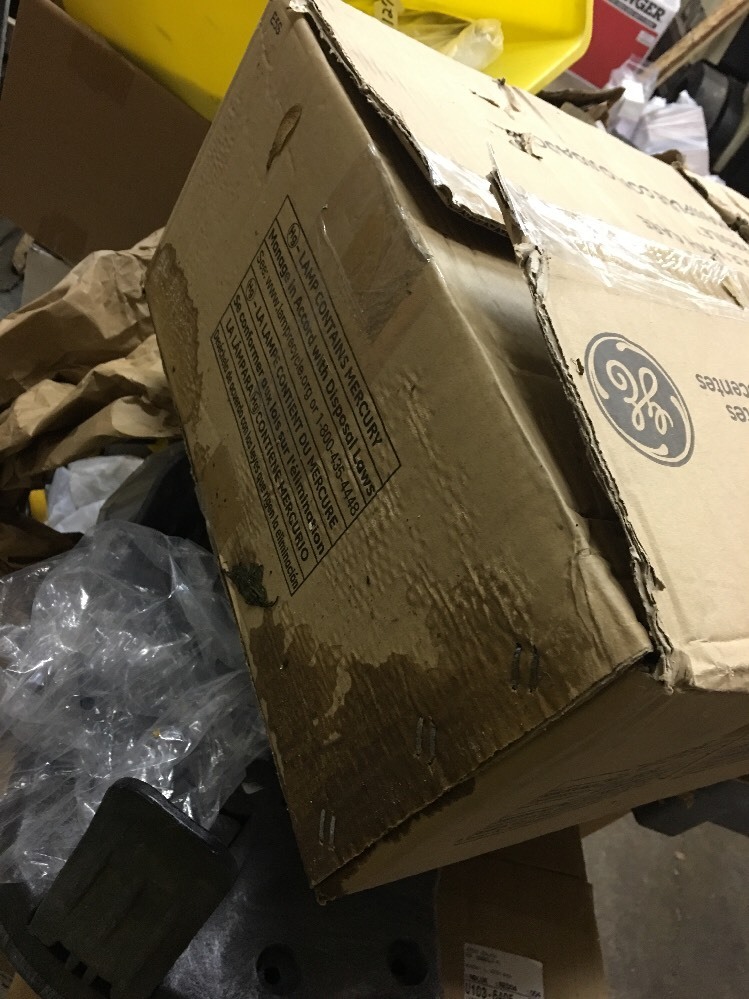 GE F28T8/SPX35/U6/ECO U Shaped Lamp, 28w 3500k Box of 12!!!