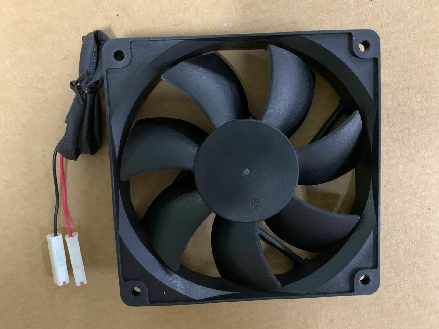 1PC COSTECH Sleeve Bearing 12025 D12A04LWSZC0 12V 0.24A 12CM Cooling Fan