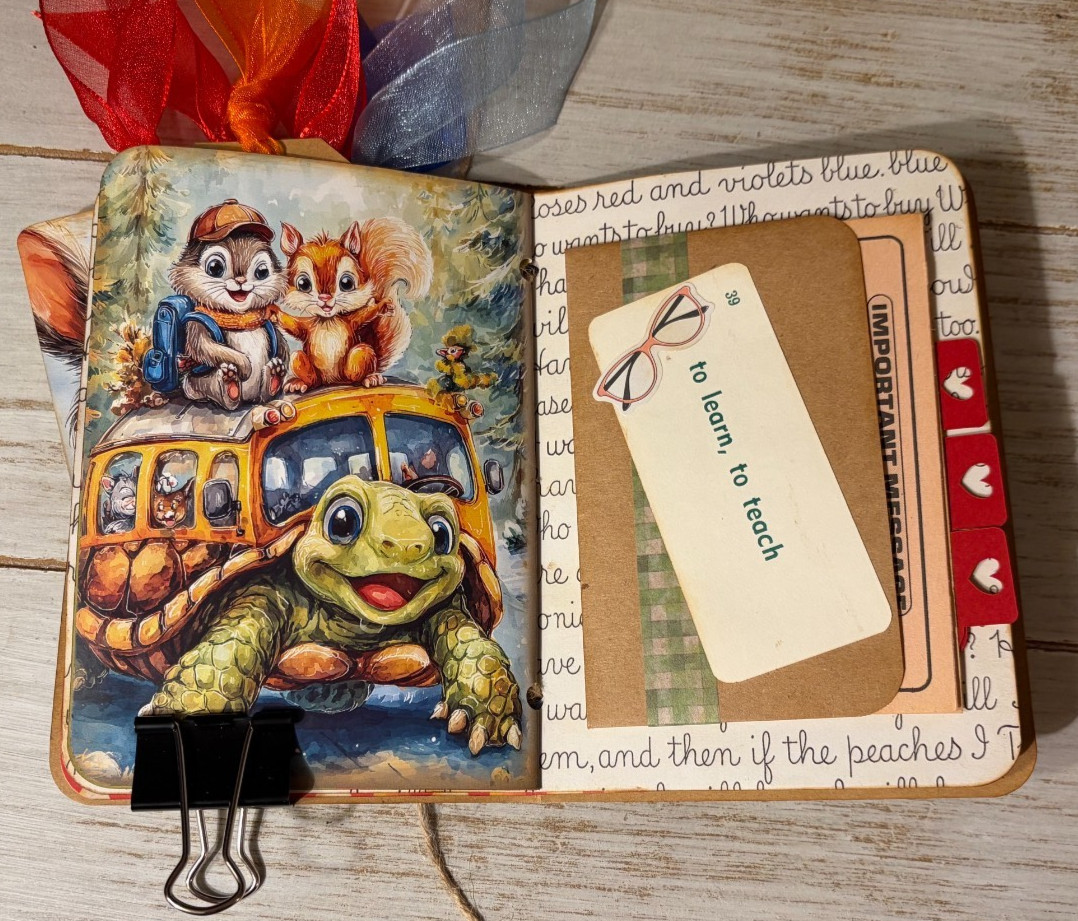 Junk Journal Handmade Booklet Book Vintage «School Days» Pockets, Ephemera