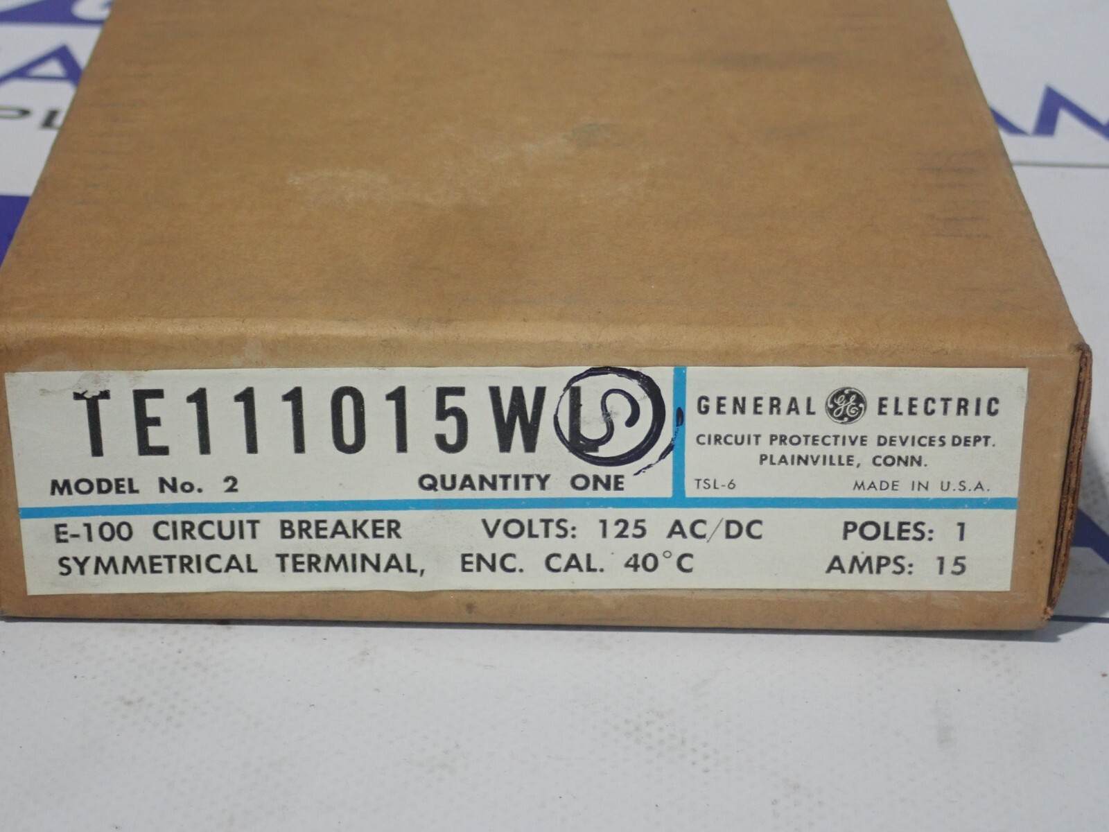 NEW in box Old Stock GE TE111015WL 1 pole 15 amp 125V AC or DC E100 Breaker