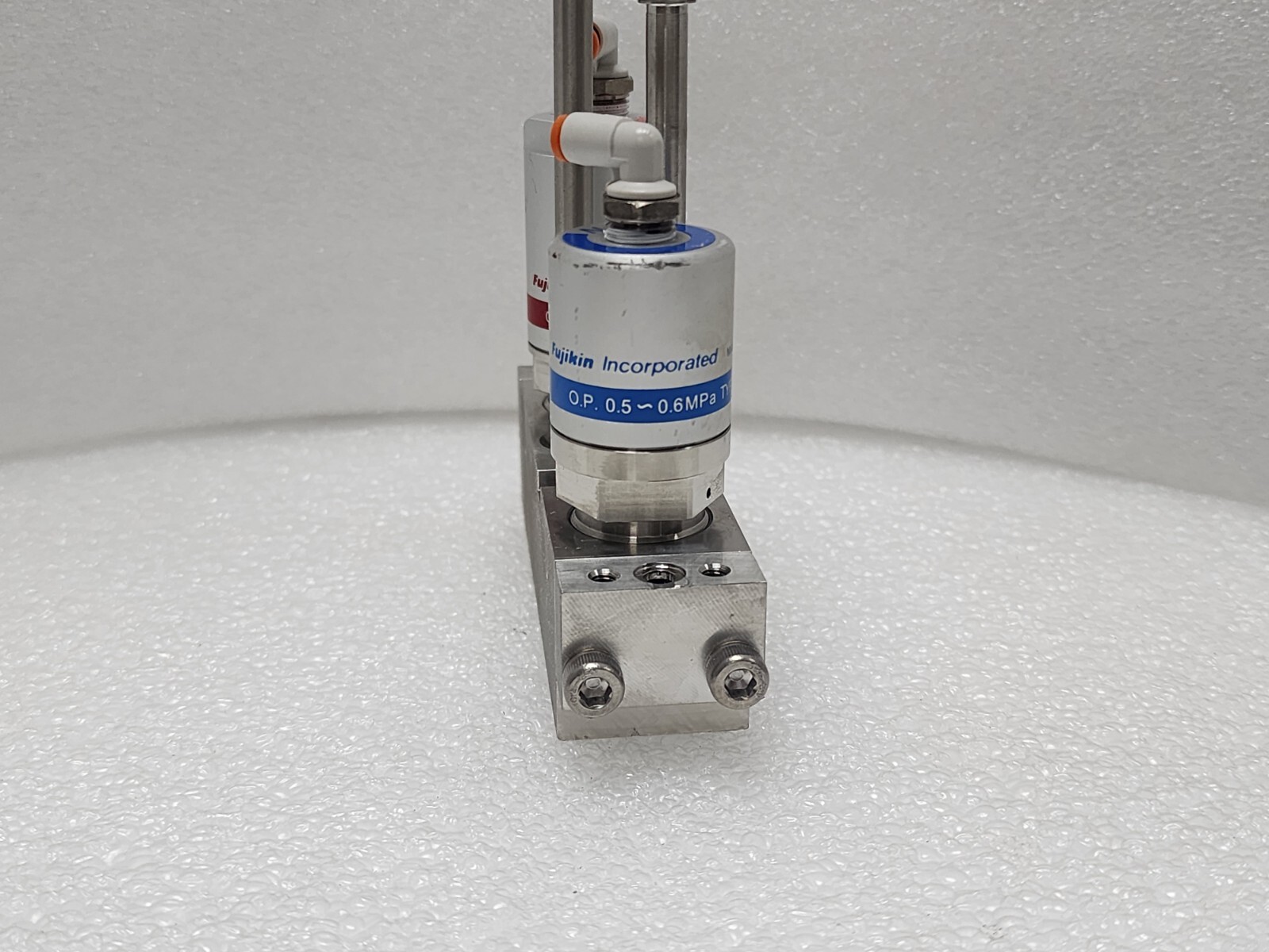 Fujikin Assembly Valve, C No. 591745, 2xO.P 0.5~0.6MPa, NC and NO._96707