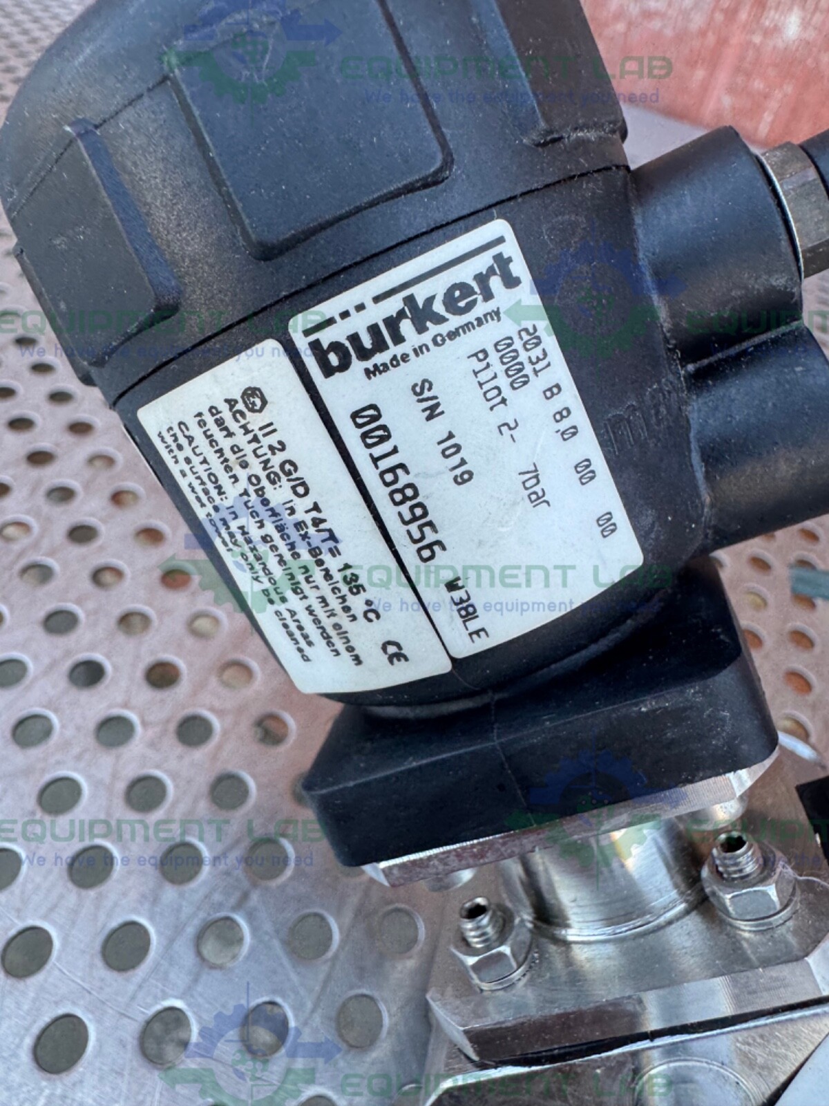 2 Burkert 2031 A 8.0 00 00 0000 3-Way Pneumatic Solenoid Valve