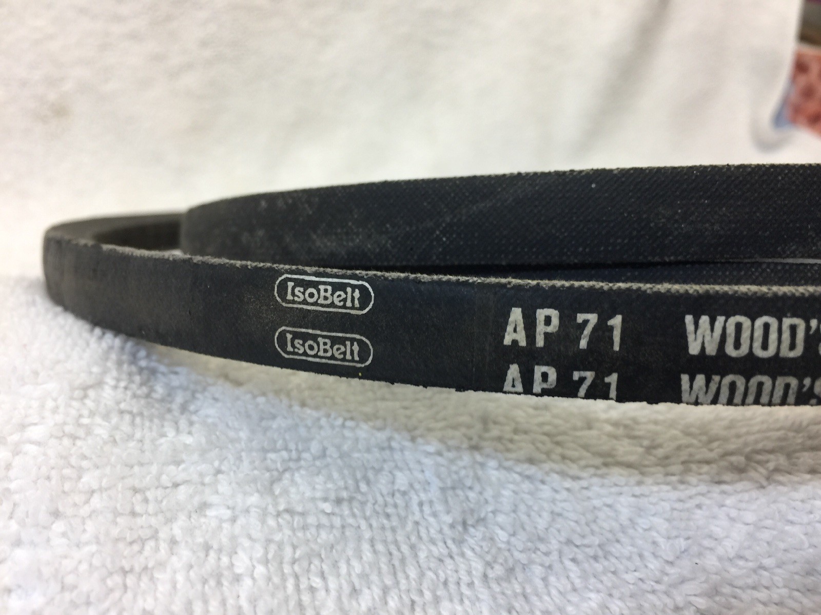 Woods Sure-Grip Isobelt AP71 V Belt FREE SHIPPING FREE RETURNS (1443)